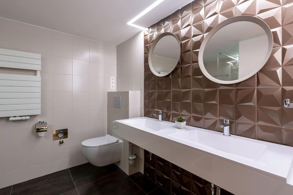 Premium Apartment By Hi5-King Street'S Luxury Budapest Extérieur photo