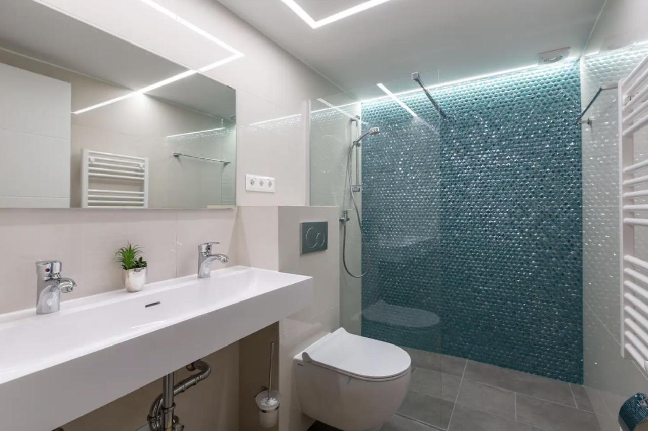 Premium Apartment By Hi5-King Street'S Luxury Budapest Extérieur photo