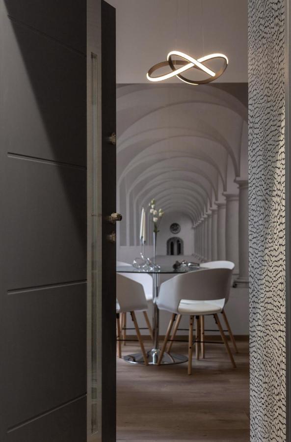 Premium Apartment By Hi5-King Street'S Luxury Budapest Extérieur photo